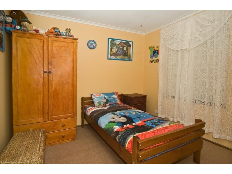 1 Abberton Street, Flagstaff Hill SA 5159