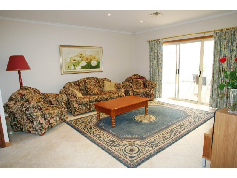 20 Scarborough Terrace, Dover Gardens SA 5048