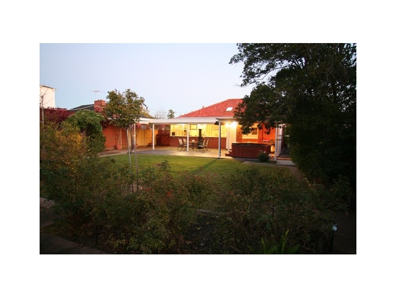 43 Helmsdale Avenue, Glengowrie SA 5044