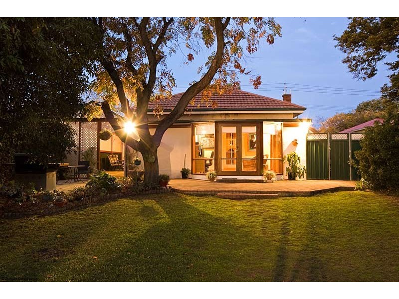 2 Warren Avenue, Prospect SA 5082