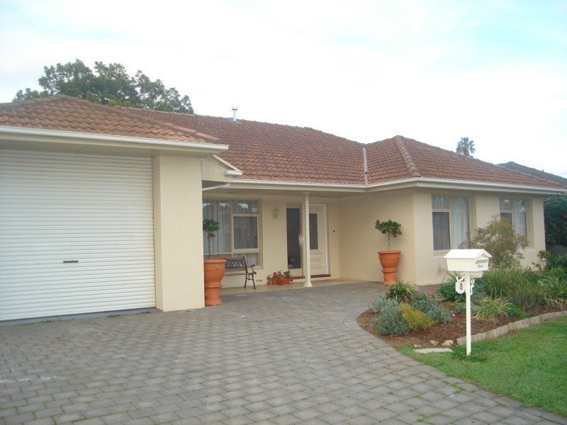 8 Grant Avenue, Lockleys SA 5032
