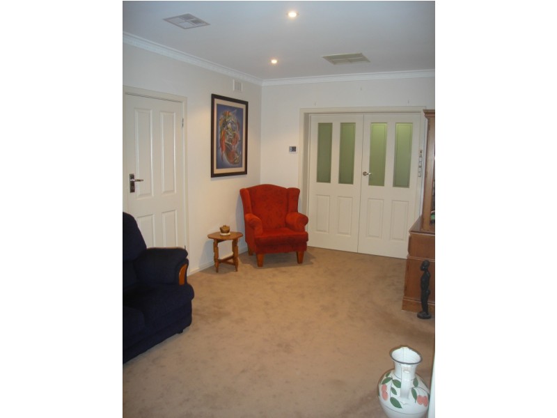 8 Grant Avenue, Lockleys SA 5032