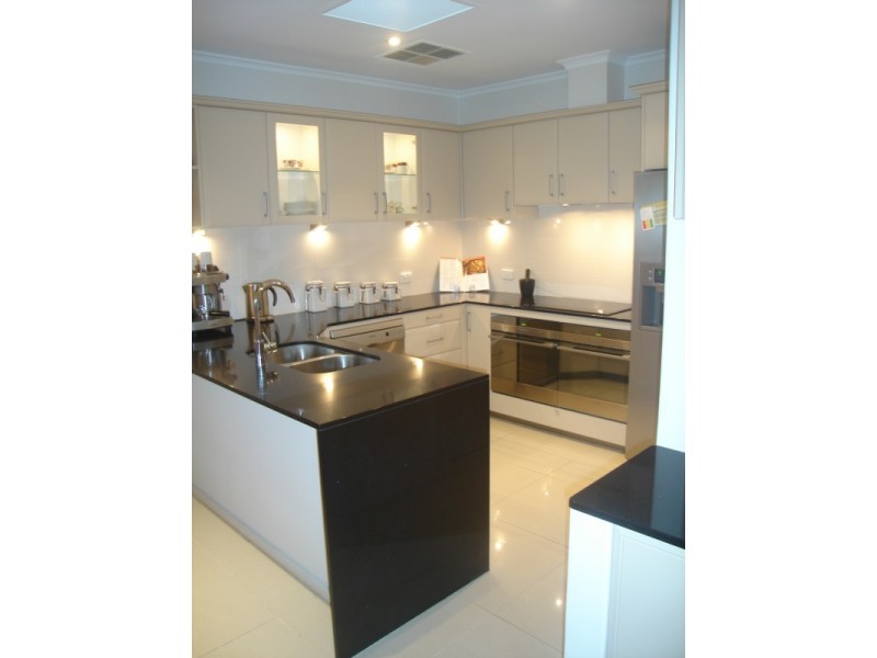 8 Grant Avenue, Lockleys SA 5032