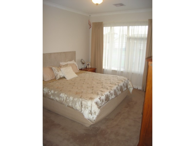 8 Grant Avenue, Lockleys SA 5032