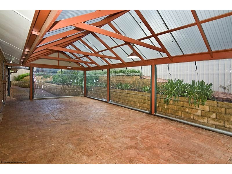 16 Woodland Grove, Aberfoyle Park SA 5159