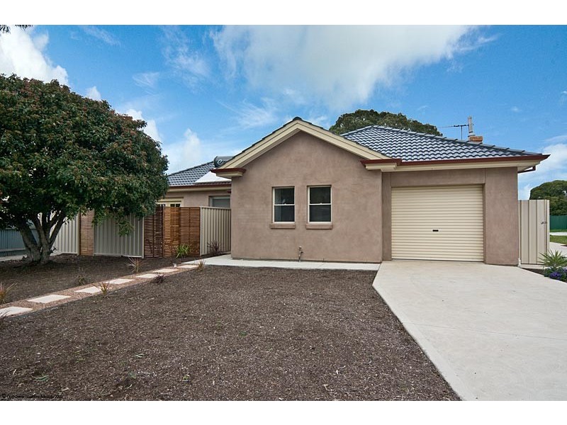 35 Wallala Avenue, Park Holme SA 5043