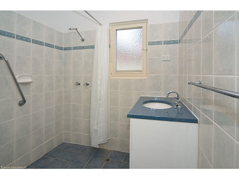 35 Wallala Avenue, Park Holme SA 5043