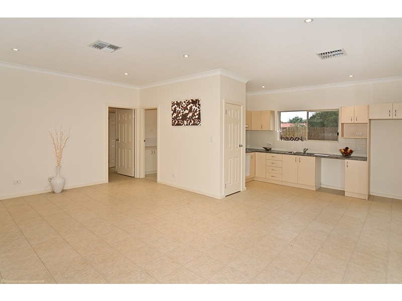 35A Wallala Avenue, Park Holme SA 5043