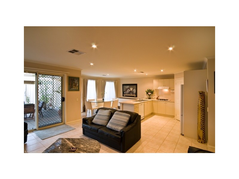 6 Ayers Ct, Morphettville SA 5043