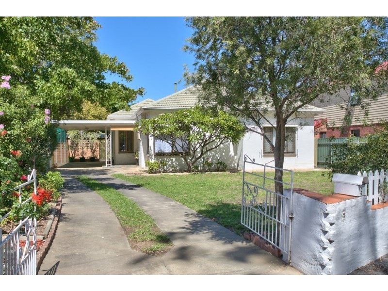 9 Cowra Crescent, Park Holme SA 5043