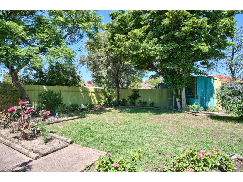 9 Cowra Crescent, Park Holme SA 5043