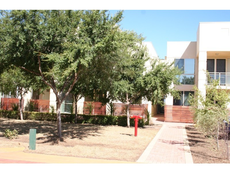 Apart 204, Fernleigh Gardens Est, 177 Pimpala Rd, Woodcroft SA 5162