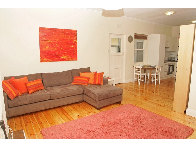 15 Nilpena Avenue, Park Holme SA 5043