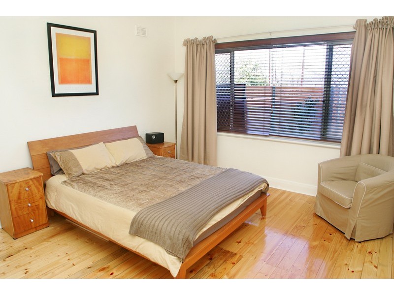 15 Nilpena Avenue, Park Holme SA 5043