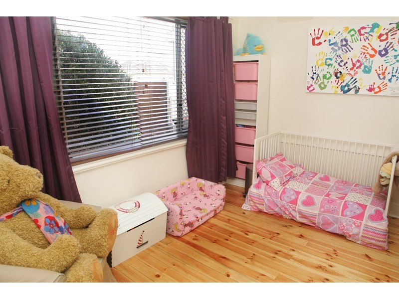 15 Nilpena Avenue, Park Holme SA 5043