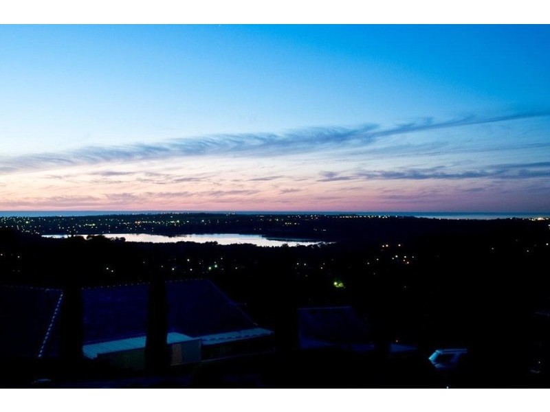 33 Seaview Drive, Happy Valley SA 5159