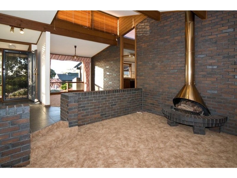 33 Seaview Drive, Happy Valley SA 5159