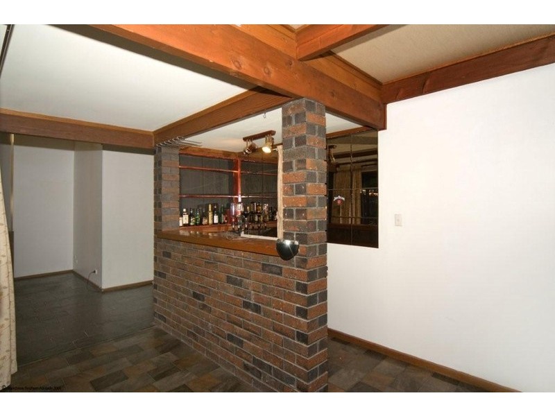 33 Seaview Drive, Happy Valley SA 5159