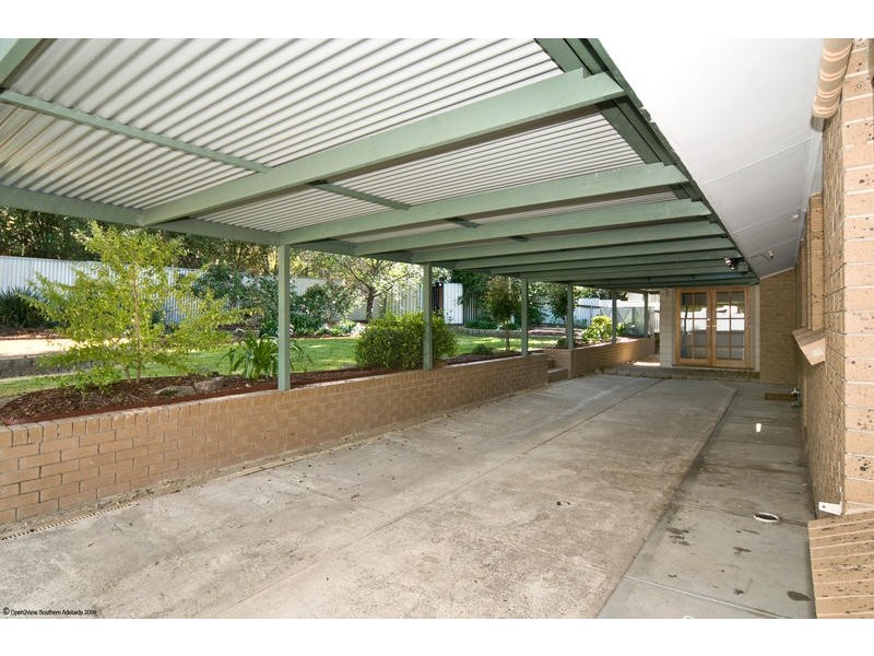69 Sunnymeade Drive, Aberfoyle Park SA 5159