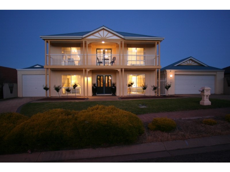 9 Grand Blvd, Seaford Rise SA 5169