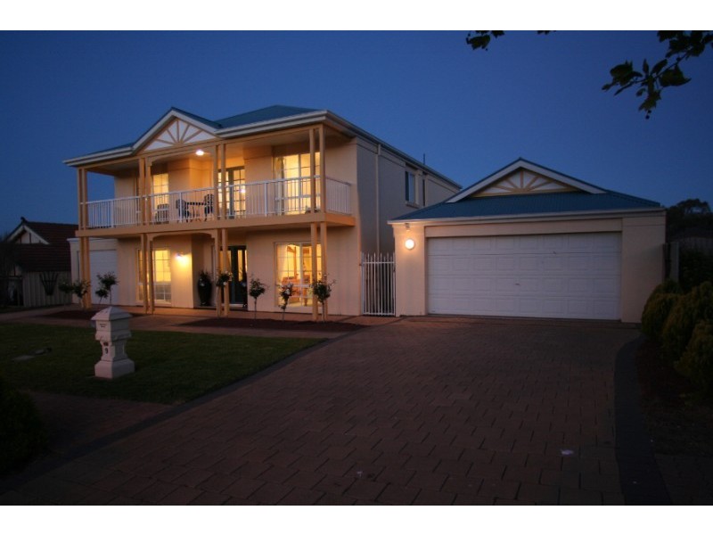 9 Grand Blvd, Seaford Rise SA 5169