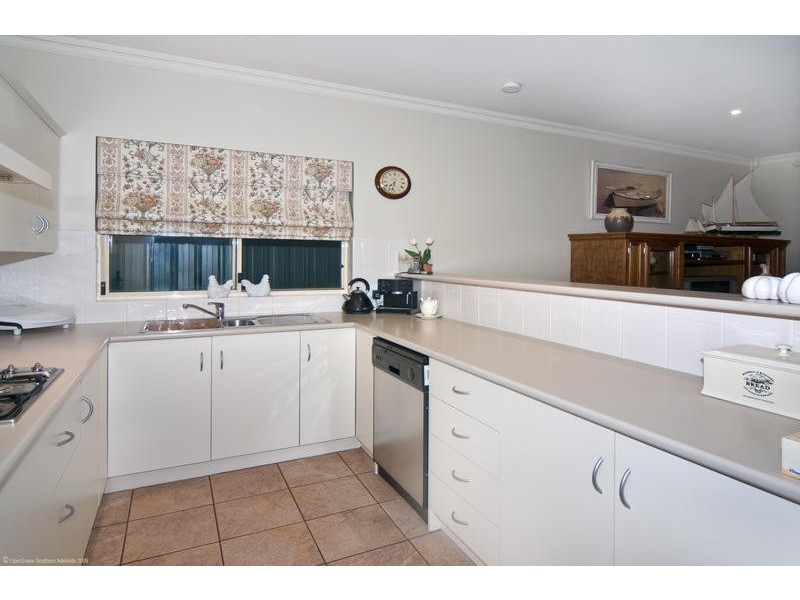 2a Broughton Avenue, Mitcham SA 5062