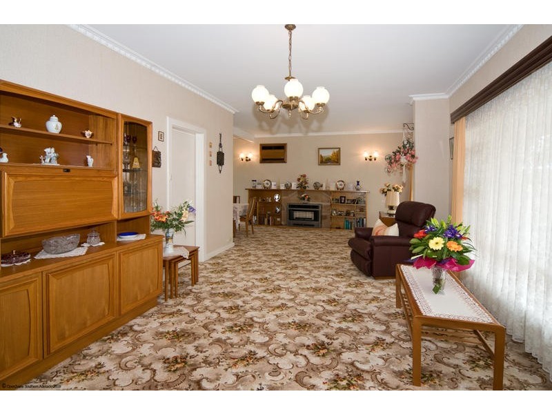 19 Duncan Avenue, Park Holme SA 5043