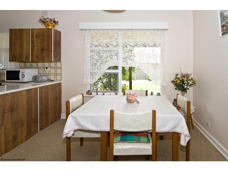 19 Duncan Avenue, Park Holme SA 5043