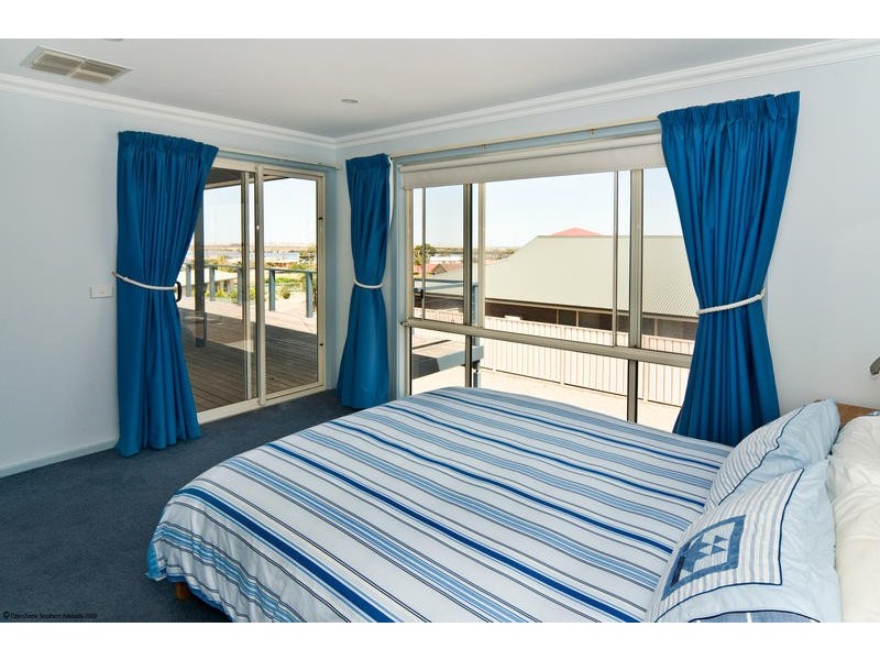 8 Falie Street, Port Broughton SA 5522