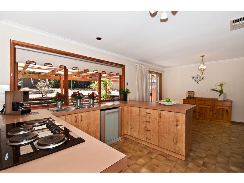 21 Sheoak Crescent, Aberfoyle Park SA 5159
