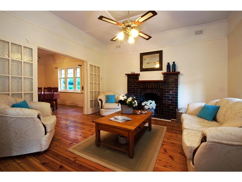 24 Main Road, Willunga SA 5172