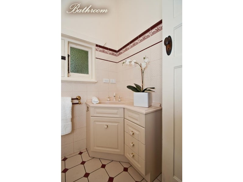 24 Main Road, Willunga SA 5172