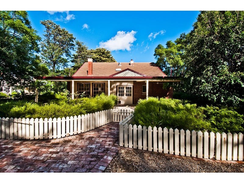 24 Main Road, Willunga SA 5172