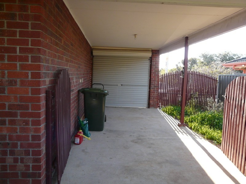 3 Traeger Court, Woodcroft SA 5162