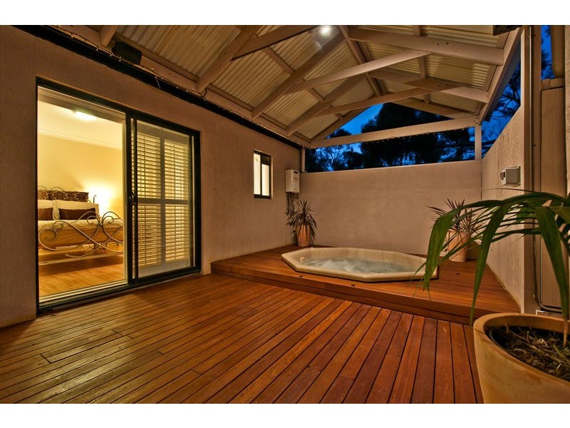 1 Jersey Road, Happy Valley SA 5159