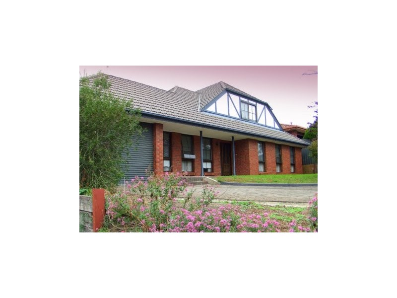 24 Glenthorn Crescent, O’halloran Hill SA 5158