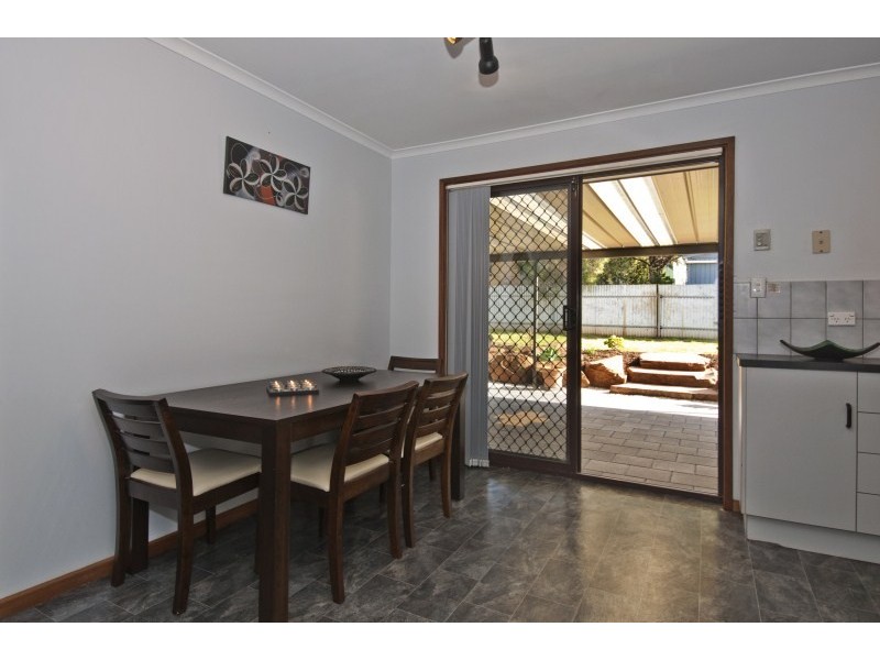 12 Lynly Court, Morphett Vale SA 5162