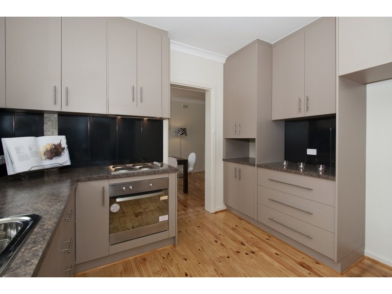 37 Wallala Avenue, Park Holme SA 5043