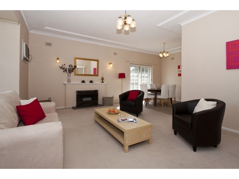 14 Dunrobin Road, Hove SA 5048