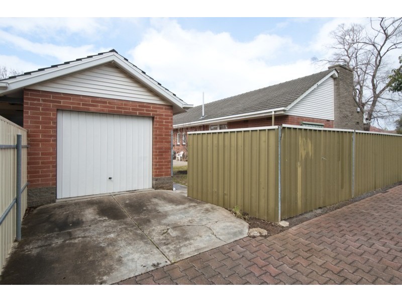 14 Dunrobin Road, Hove SA 5048