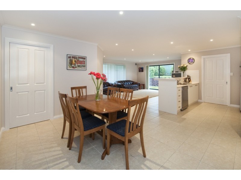 12 Brooklyn Drive, Hallett Cove SA 5158