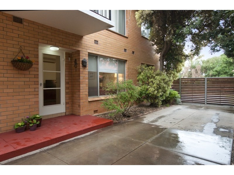 3/30a The Crescent, Brighton SA 5048