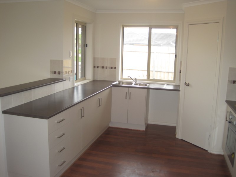 17 Yeltana Avenue, Huntfield Heights SA 5163