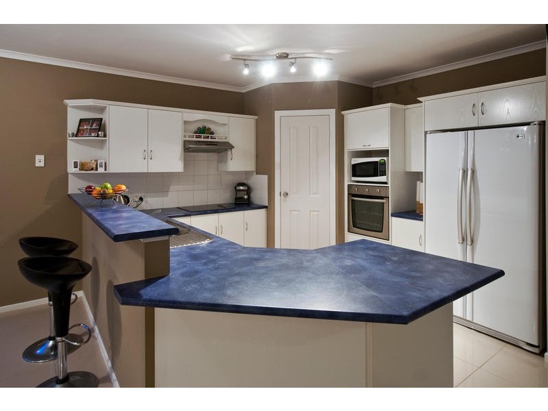 10 Autumn Court, Woodcroft SA 5162