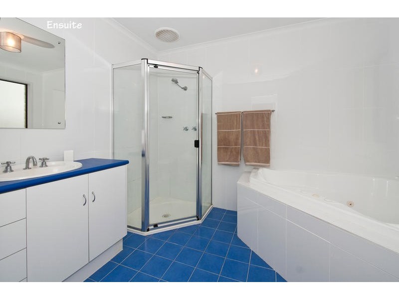 10 Autumn Court, Woodcroft SA 5162