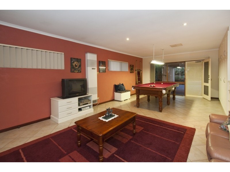 70 Skyline Drive, Flagstaff Hill SA 5159