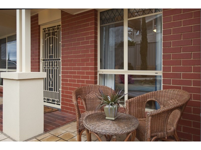 4/17 Barndoo Street, Hallett Cove SA 5158