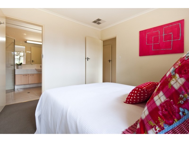 1/3 Yacca Road, Seacliff SA 5049