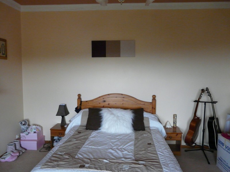 16 Luderitz Close, Hallett Cove SA 5158