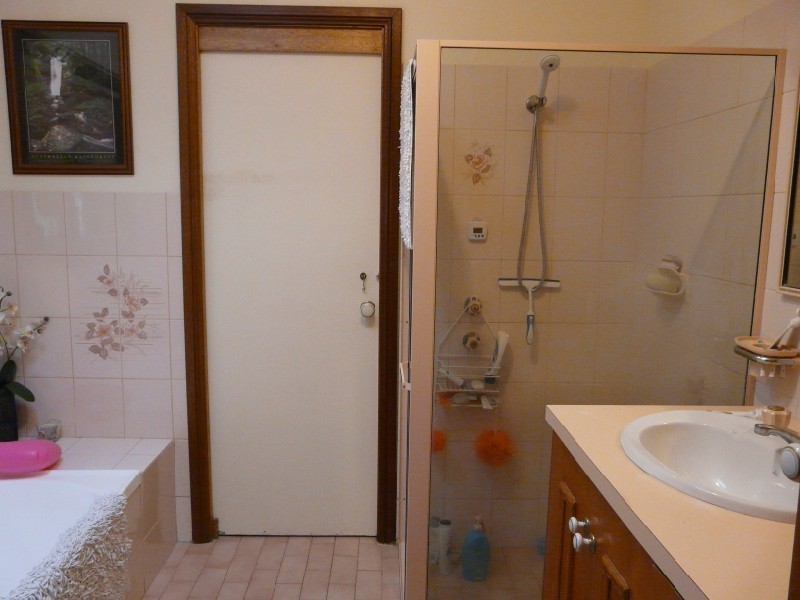 16 Luderitz Close, Hallett Cove SA 5158